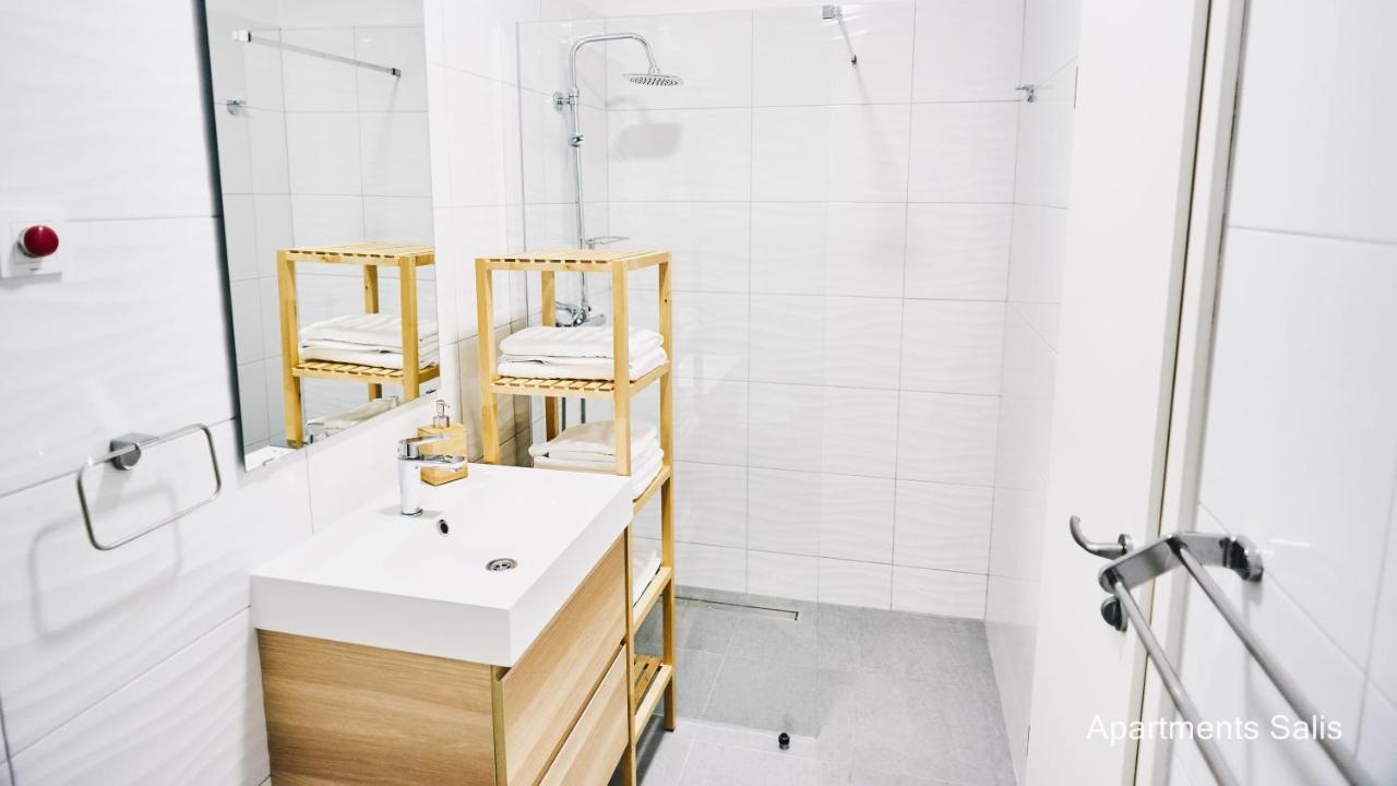 Salis Apartments Vrsi Ngoại thất bức ảnh